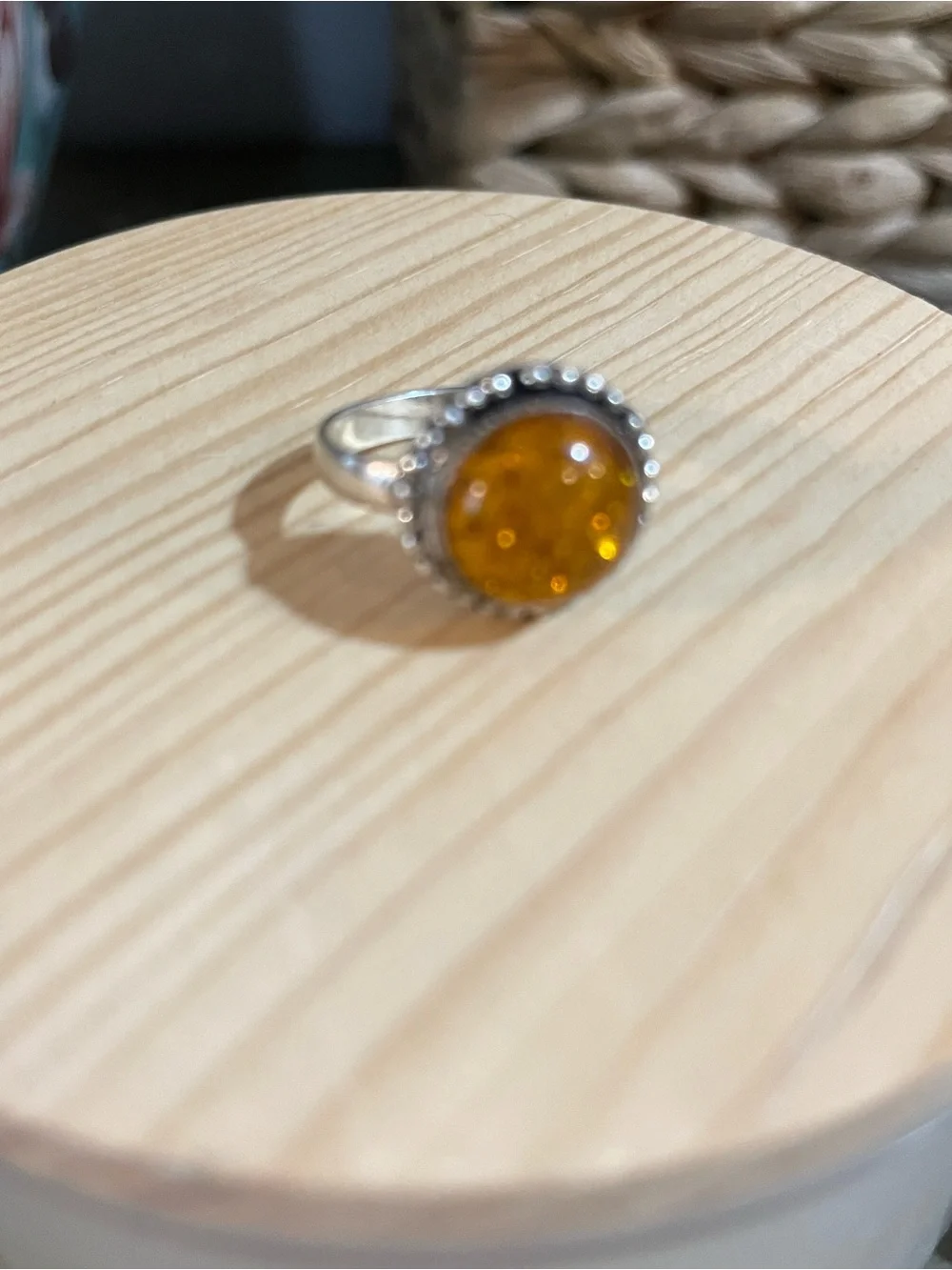 VINTAGE ROUND BALTIC AMBER CABOCHON FASHION STATEMENT RING SIZE 10